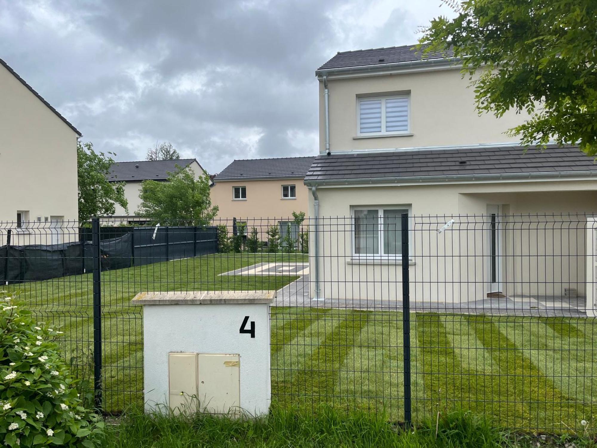 Superbe Maison Avec Jardin Bezannes المظهر الخارجي الصورة